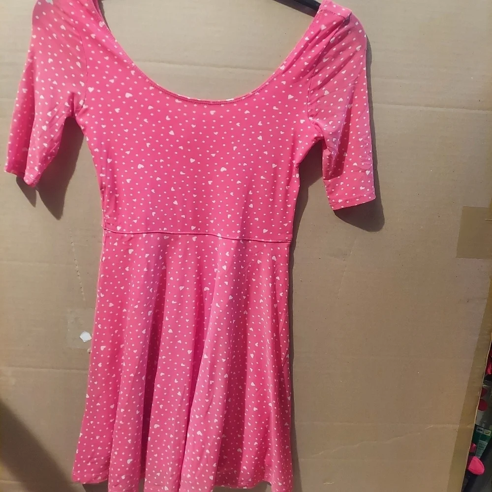 Abercrombie & Fitch Girls Small NWT Coral Mini Dress with White Heart Detail